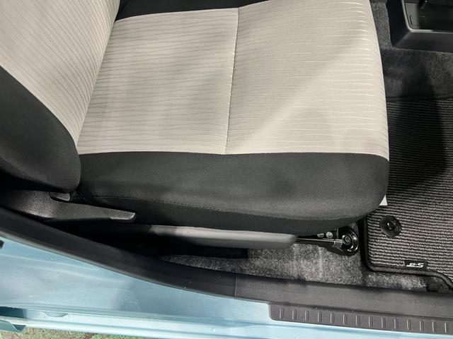 ミライースＸ　ＳＡIII　走行２７６７キロ／新品ナビ一年保証・走行距離無制限　走行２７６７キロ　助手席エアバック　オートライト　オートマチックハイビーム　クリアランスソナー　アイドリングストップ（埼玉県）の中古車