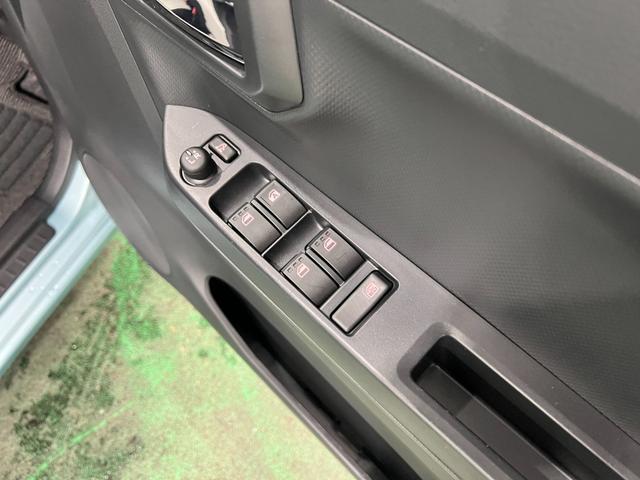 ミライースＸ　ＳＡIII　走行２７６７キロ／新品ナビ一年保証・走行距離無制限　走行２７６７キロ　助手席エアバック　オートライト　オートマチックハイビーム　クリアランスソナー　アイドリングストップ（埼玉県）の中古車