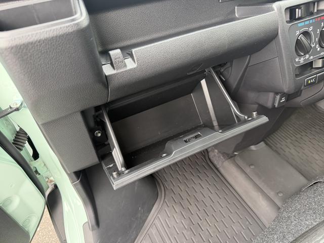 ハイゼットカーゴデッキバンG 6.8インチディスプレイオーディオ Bカメラ走行距離1964キロ 新車保証継承対応 1年保証・走行無制限 両側スライドドア スマートキー ラバーマット 衝突回避支援システム 前後コーナーセンサー オートライト 電動格納ミラー(埼玉県)の中古車
