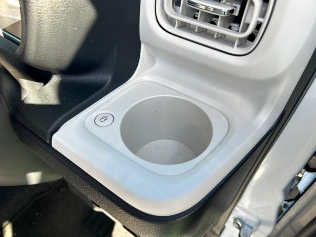 ムーヴキャンバスストライプスＧ　走行７４１６キロ／ＬＥＤヘッドランプ／マット１年保証距離無制限　走行距離７４１６キロ　マット　サイドエアバッグ　ＬＥＤヘッドランプ　アイドリングストップ　シートヒーター　オート格納式ドアミラー　電動パーキングブレーキ（埼玉県）の中古車