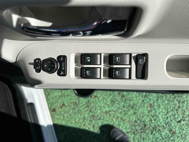 ムーヴキャンバスストライプスＧ　走行４０４８キロ／純正フルセグナビ１年保証距離無制限　走行４０４８キロ　純正フルセグナビ　サイドエアバッグ　ＬＥＤヘッドランプ　アイドリングストップ　シートヒーター　両側電動スライドドア　オート格納式ドアミラー　電動パーキングブレーキ（埼玉県）の中古車