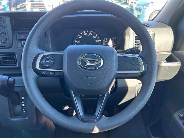 ハイゼットカーゴデッキバンＧ　走行１３５９キロ／ディスプレイオーディオ１年保証距離無制限　走行距離１３５９キロ　ディスプレイオーディオ　アイドリングストップ　電動格納式ドアミラー　プッシュボタンスタート　両側スライドドア（埼玉県）の中古車