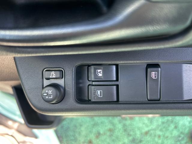 ハイゼットカーゴデッキバンＧ　走行１３５９キロ／ディスプレイオーディオ１年保証距離無制限　走行距離１３５９キロ　ディスプレイオーディオ　アイドリングストップ　電動格納式ドアミラー　プッシュボタンスタート　両側スライドドア（埼玉県）の中古車