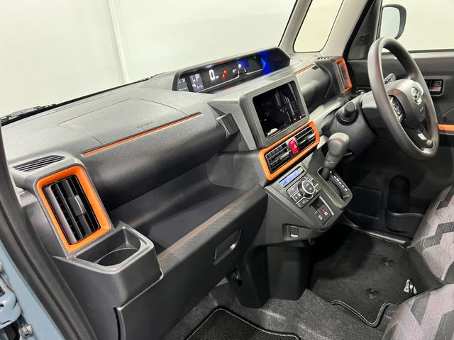 タントファンクロスリミテッド　走行１５１７キロ／両側電動スライド一年保証・走行距離無制限　走行１５１７キロ　サイドエアバック　クリアランスソナー　オートマチックハイビーム　オートライト　ＬＥＤヘッドライト　ベンチシート　シートヒーター　両側電動スライドドア（埼玉県）の中古車