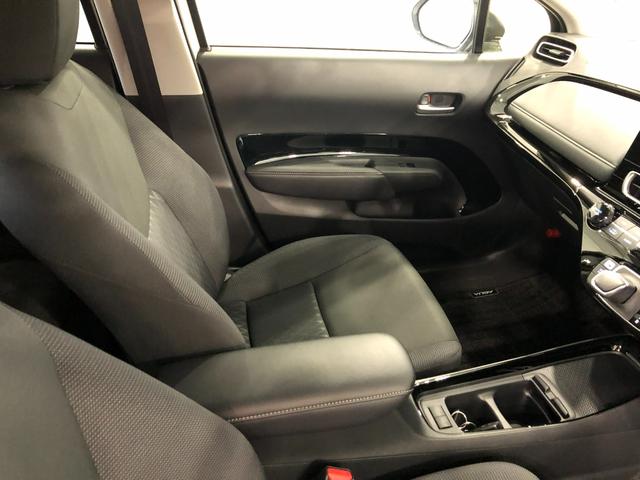 アクアＧ　４ＷＤ／走行２４９キロ／フルセグナビ／全周囲カメラ１年保証距離無制限　走行距離２４９キロ　フルセグナビ　全周囲カメラ　ブルートゥース　純正マット　サイドエアバッグ　ＬＥＤヘッドランプ　プッシュボタンスタート（埼玉県）の中古車