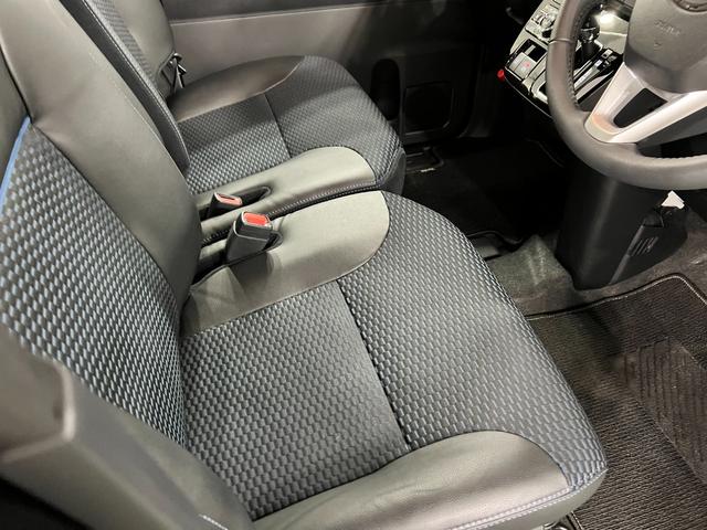 タントカスタムＲＳリミテッド　走行１０７９キロ／両側電動スライド一年保証・走行距離無制限　走行１０７９キロ　サイドエアバック　クリアランスソナー　オートマチックハイビーム　オートライト　ＬＥＤヘッドライト　ベンチシート　シートヒーター　両側電動スライドドア（埼玉県）の中古車