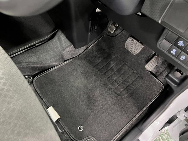タントL 走行1140キロ/LEDヘッドランプ/フロアマット1年保証距離無制限 走行距離1140キロ フロアマット サイドエアバッグ LEDヘッドランプ アイドリングストップ 両側スライドドア オート格納式ドアミラー プッシュボタンスタート キーフリー(埼玉県)の中古車