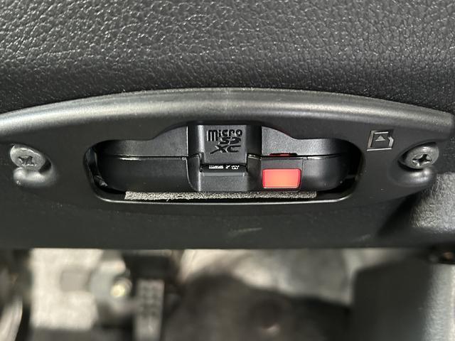 ムーヴキャンバスストライプスＧターボ　純正ナビ　バックカメラ　ＥＴＣ車載器保証　新車保証・まごころ保証　１年間・走行距離無制限付き　純正７インチナビ　ＥＴＣ車載器　バックカメラ　ＬＥＤヘッドランプ　アダプティブクルーズコントロール　両側電動スライドドア　キーフリー（東京都）の中古車