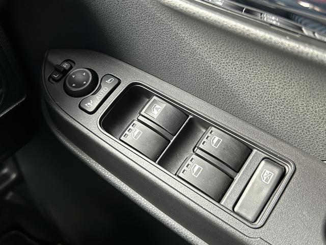 タントカスタムＲＳ　純正ナビ　ＥＴＣ　パノラマモニター保証　新車保証・まごころ保証　１年間・走行距離無制限付き　純正７インチナビ　ＥＴＣ車載器　パノラマモニター　両側電動スライドドア　前席シートヒーター　電動パーキングブレーキ　ＬＥＤヘッドランプ（東京都）の中古車