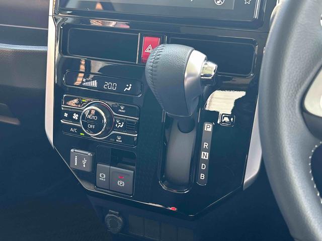 トールカスタムＧ　ターボ９インチディスプレイオーディオ装備保証　新車保証・まごころ保証　１年間・走行距離無制限付き・９インチディスプレイオーディオ装備・パノラマカメラ・ＬＥＤヘッドライト装備・ＬＥＤフォグ装備（東京都）の中古車