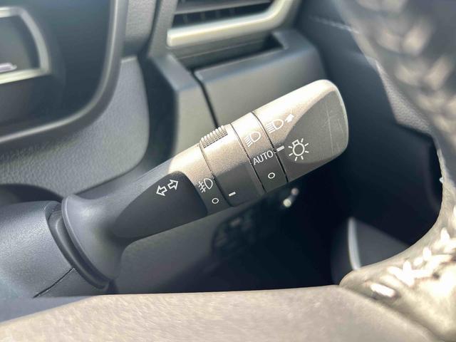 トールカスタムＧ　ターボ９インチディスプレイオーディオ装備保証　新車保証・まごころ保証　１年間・走行距離無制限付き・９インチディスプレイオーディオ装備・パノラマカメラ・ＬＥＤヘッドライト装備・ＬＥＤフォグ装備（東京都）の中古車