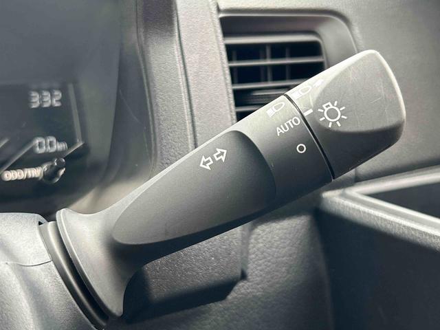 ハイゼットカーゴＤＸ　キーレスキー付保証　１年間・距離無制限付き　スマアシ・ワンオーナー車・マニュアルエアコン・パワステ・パワーウィンド・パワードアロック・キーレスキー・オートライト・ＡＢＳ・スモークガラス・オーバーヘッドシェルフ（東京都）の中古車