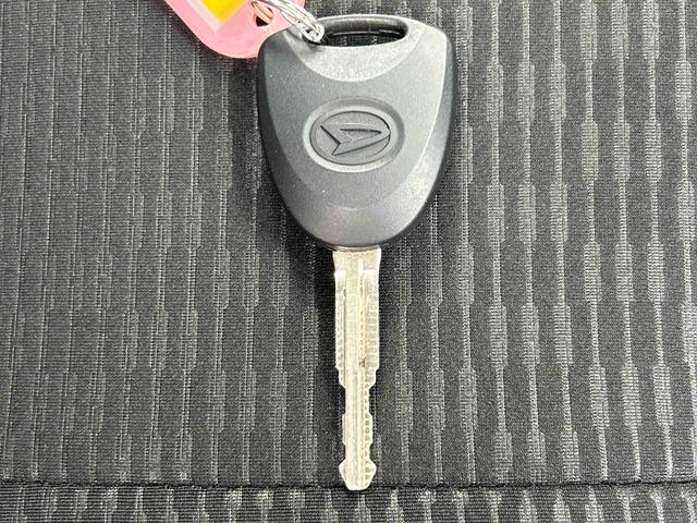 ハイゼットカーゴＤＸ　キーレスキー付保証　１年間・距離無制限付き　スマアシ・ワンオーナー車・マニュアルエアコン・パワステ・パワーウィンド・パワードアロック・キーレスキー・オートライト・ＡＢＳ・スモークガラス・オーバーヘッドシェルフ（東京都）の中古車