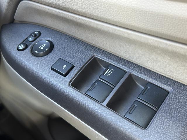 Ｎ−ＷＧＮＧ　ＳＳパッケージ　ナビ・ＥＴＣ・バックカメラ付保証　１年間・距離無制限付き　電格ミラー　ワンオーナー　セキュリティアラーム　カーテンエアバック　Ｂカメラ　キーレス　インテリキー　ＥＴＣ　衝突安全ボディ　ＳＲＳ　ＡＢＳ　メモリーナビ（東京都）の中古車