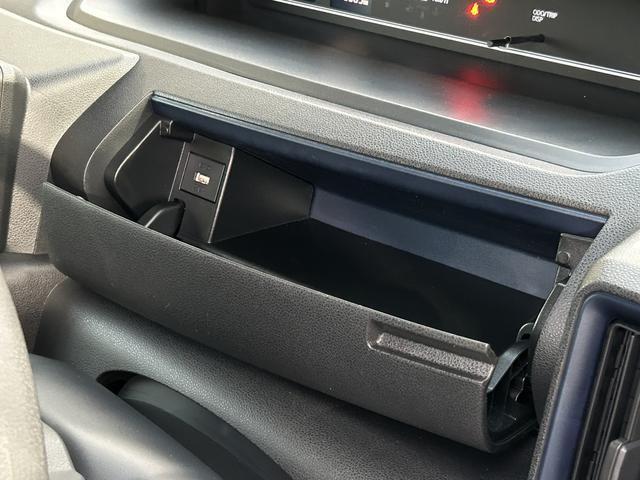 タントＸ　ＣＤチューナー・バックカメラ・キーフリー付保証　新車保証・まごころ保証　１年間・走行距離無制限付き　アイドリングストップ車　ブレーキサポート　スマートキーシステム　禁煙　ＬＥＤライト　Ｂカメラ　車線逸脱警報　片側電動両側スライドドア（東京都）の中古車