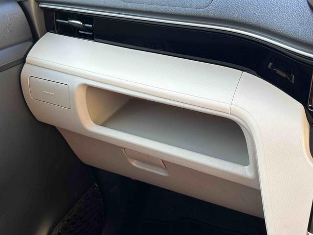 ムーヴＸリミテッドII　ＳＡIII　ナビ・バックカメラ付保証　まごころ保証　１年間・走行距離無制限付き　プッシュボタンエンジンスタート・キーフリーキー・オートエアコン・オートライト・運転席シートヒーター・電動格納ドアミラー・純正ナビ・バックカメラ（東京都）の中古車