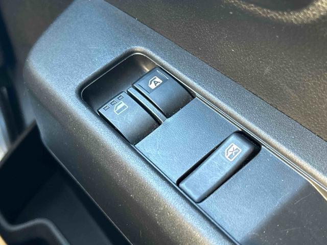 ハイゼットカーゴＤＸ　純正エントリーナビ・ＥＴＣ・キーレスキー付保証　新車保証・まごころ保証　１年間・走行距離無制限付き　Ｂｌｕｅｔｏｏｔｈ対応　ＥＴＣ車載器　ＤＶＤ　ＵＳＢ　安全ボディ　ナビＴＶ　キーレスキー　両側スライドドア　エコアイドル　ＥＳＣ　記録簿（東京都）の中古車