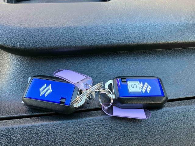 ソリオハイブリッドＭＺ　ナビ・ＥＴＣ・パノラマモニター付保証　新車保証・まごころ保証　１年間・走行距離無制限付き　３６０度カメラ　Ｗ電動ドア　ＳＲＳ　Ｂｌｕｅｔｏｏｔｈ対応　禁煙　ＡＢＳ　ＬＥＤランプ　盗難防止　ＥＴＣ車載器　キーフリー　メモリナビ（東京都）の中古車