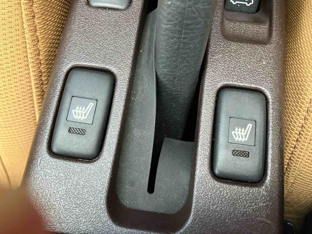 コペンエクスプレイ　純正ナビ・ＥＴＣ付保証　まごころ保証　１年間・走行距離無制限付き　禁煙　イモビライザー　横滑り防止機能　安全ボディ　インテリキー　ナビＴＶ　エコアイドル　ＬＥＤ　フルセグテレビ　ＥＴＣ　ターボ　ＳＤナビ（東京都）の中古車