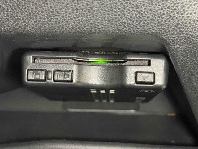 ハイゼットカーゴデッキバンG SAIII CDチューナー・キーレスキー付保証 新車保証・まごころ保証 1年間・走行距離無制限付き スマアシ・4WD・CDデッキ・キーレスキー・5速MT・LEDヘッドライト・マニュアルエアコン・ETC(東京都)の中古車