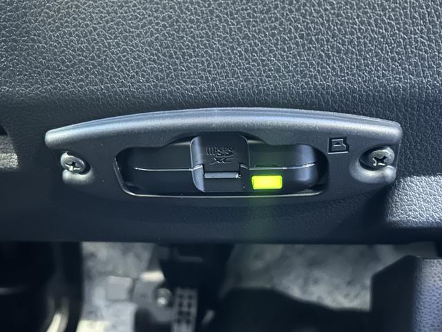 ムーヴＸ　６．８ディスプレイオーディオ・ドラレコ付保証　新車保証・まごころ保証　１年間・走行距離無制限付き　盗難防止装置　電格ミラー　キーレスエントリー　禁煙　ブルートゥース　ソナー　ベンチシート　スマートキー　アイドリングストップ　バックカメラ（東京都）の中古車