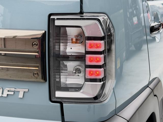 タフトGターボ ダーククロムベンチャー パノラマモニター付保証 新車保証・まごころ保証 1年間・走行距離無制限付き 追従クルコン 誤発進抑制機能 パノラマモニター対応 安全ボディ 禁煙 シートヒータ イモビライザ ワンオーナ 車線逸脱警報装置 オートライト(東京都)の中古車