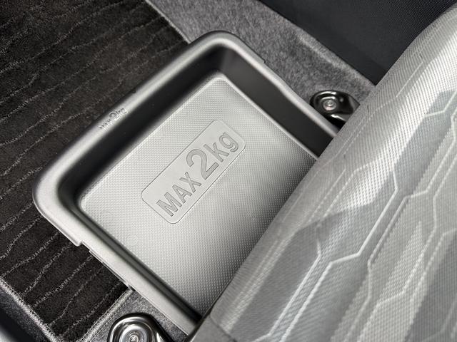 タフトGターボ ダーククロムベンチャー パノラマモニター付保証 新車保証・まごころ保証 1年間・走行距離無制限付き 追従クルコン 誤発進抑制機能 パノラマモニター対応 安全ボディ 禁煙 シートヒータ イモビライザ ワンオーナ 車線逸脱警報装置 オートライト(東京都)の中古車