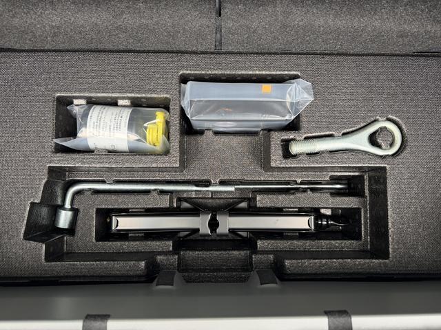 タフトGターボ ダーククロムベンチャー パノラマモニター付保証 新車保証・まごころ保証 1年間・走行距離無制限付き 追従クルコン 誤発進抑制機能 パノラマモニター対応 安全ボディ 禁煙 シートヒータ イモビライザ ワンオーナ 車線逸脱警報装置 オートライト(東京都)の中古車