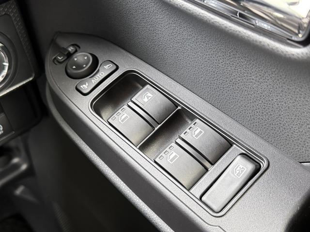 タントカスタムRSリミテッド 大画面ナビ・パノラマモニター付保証 新車保証・まごころ保証 1年間・走行距離無制限付き(東京都)の中古車