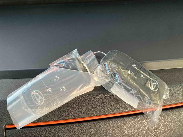 タントファンクロスターボリミテッド　届け出済み未使用車保証　新車保証・まごころ保証　１年間・走行距離無制限付き　衝突回避ブレーキ　イモビライザー　ＬＥＤライト　レーダークルーズ　シートヒーター　キーフリー　オートライト　バックカメラ　両側電動スライドドア（東京都）の中古車