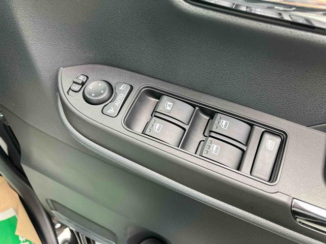 タントカスタムRSリミテッド 届け出済み未使用車保証 新車保証・まごころ保証 1年間・走行距離無制限付き 両側パワスラドア 1オナ 車線逸脱警報 コーナーセンサー 禁煙車 ETC シートヒーター アイドリングストップ 360度カメラ 追従クルコン(東京都)の中古車