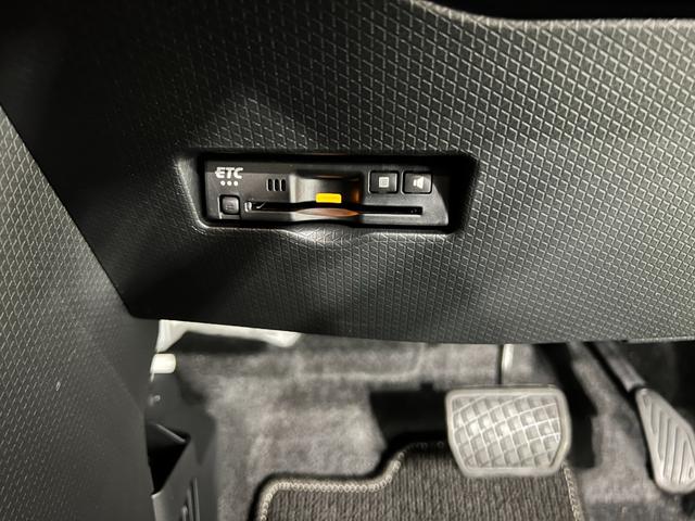 タントカスタムＲＳリミテッド　走行２５６５キロ／両側電動スライド一年保証・走行距離無制限　走行２５６５キロ　サイドエアバック　クリアランスソナー　オートマチックハイビーム　オートライト　ＬＥＤヘッドライト　ベンチシート　シートヒーター　両側電動スライドドア（埼玉県）の中古車