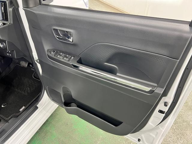 タントカスタムＲＳリミテッド　走行２５６５キロ／両側電動スライド一年保証・走行距離無制限　走行２５６５キロ　サイドエアバック　クリアランスソナー　オートマチックハイビーム　オートライト　ＬＥＤヘッドライト　ベンチシート　シートヒーター　両側電動スライドドア（埼玉県）の中古車