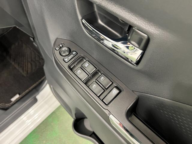 タントカスタムＲＳリミテッド　走行２５６５キロ／両側電動スライド一年保証・走行距離無制限　走行２５６５キロ　サイドエアバック　クリアランスソナー　オートマチックハイビーム　オートライト　ＬＥＤヘッドライト　ベンチシート　シートヒーター　両側電動スライドドア（埼玉県）の中古車