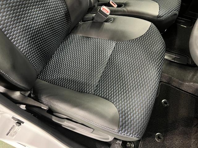 タントカスタムＲＳリミテッド　走行２５６５キロ／両側電動スライド一年保証・走行距離無制限　走行２５６５キロ　サイドエアバック　クリアランスソナー　オートマチックハイビーム　オートライト　ＬＥＤヘッドライト　ベンチシート　シートヒーター　両側電動スライドドア（埼玉県）の中古車