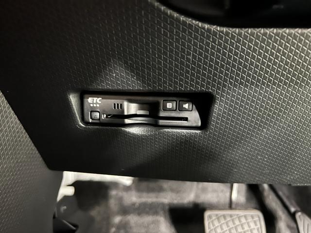 タントカスタムＲＳリミテッド　走行１８キロ／両側電動スライドドア一年保証・走行距離無制限　走行１８キロ　サイドエアバック　クリアランスソナー　オートマチックハイビーム　オートライト　ＬＥＤヘッドライト　ベンチシート　シートヒーター　両側電動スライドドア（埼玉県）の中古車