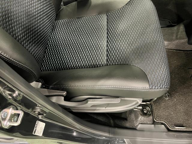 タントカスタムＲＳリミテッド　走行１８キロ／両側電動スライドドア一年保証・走行距離無制限　走行１８キロ　サイドエアバック　クリアランスソナー　オートマチックハイビーム　オートライト　ＬＥＤヘッドライト　ベンチシート　シートヒーター　両側電動スライドドア（埼玉県）の中古車