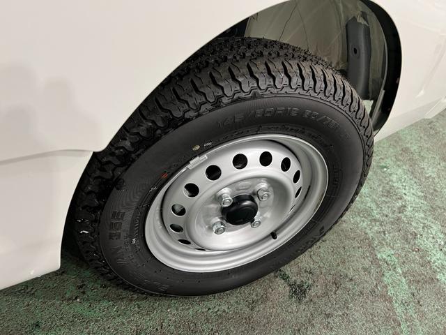 ハイゼットトラックスタンダード 農用スペシャル 4WD/MT車/走行6キロ1年保証距離無制限 走行距離6キロ FMAMラジオ 助手席エアバック クリアランスソナー オートマチックハイビーム オートライト アイドリングストップ 大型LED荷台作業灯(埼玉県)の中古車