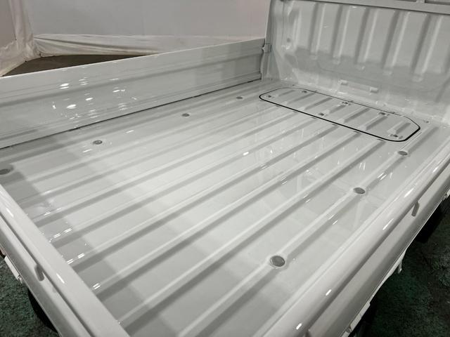 ハイゼットトラックスタンダード 農用スペシャル 4WD/MT車/走行6キロ1年保証距離無制限 走行距離6キロ FMAMラジオ 助手席エアバック クリアランスソナー オートマチックハイビーム オートライト アイドリングストップ 大型LED荷台作業灯(埼玉県)の中古車