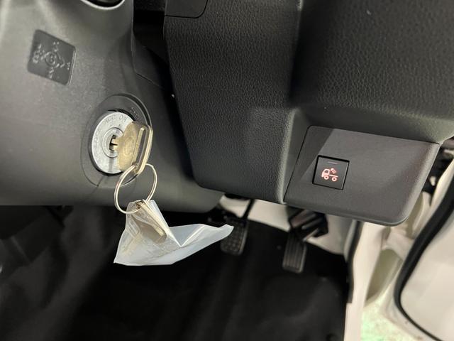 ハイゼットトラックスタンダード 農用スペシャル 4WD/MT車/走行6キロ1年保証距離無制限 走行距離6キロ FMAMラジオ 助手席エアバック クリアランスソナー オートマチックハイビーム オートライト アイドリングストップ 大型LED荷台作業灯(埼玉県)の中古車