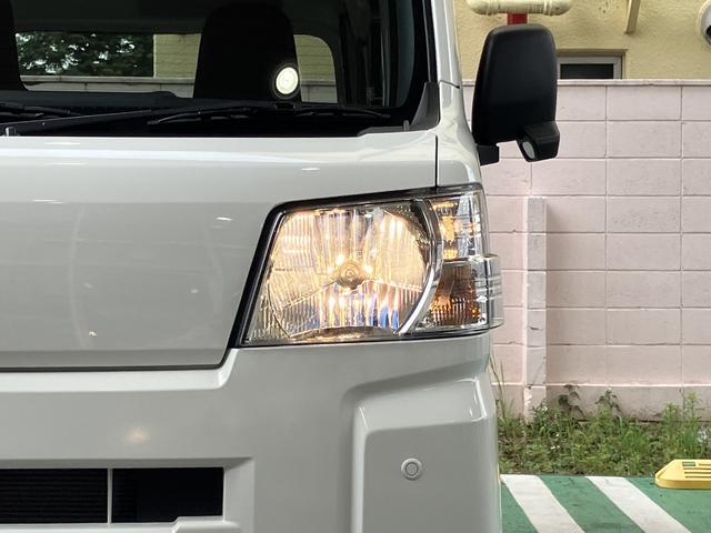 ハイゼットカーゴデラックス　前席パワーウインドウ　キーレスエントリー保証　新車保証・まごころ保証　１年間・走行距離無制限付き　キーレスエントリー　オートライト　オートハイビーム　前席パワーウインドウ　リヤベンチシート（東京都）の中古車