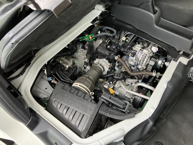 ハイゼットカーゴデラックス　前席パワーウインドウ　キーレスエントリー保証　新車保証・まごころ保証　１年間・走行距離無制限付き　キーレスエントリー　オートライト　オートハイビーム　前席パワーウインドウ　リヤベンチシート（東京都）の中古車