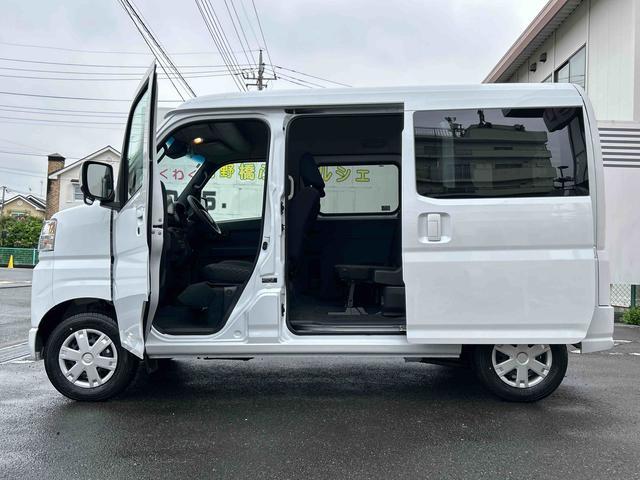 ハイゼットカーゴクルーズターボ　ディスプレイオーディオ　キーフリー保証　新車保証・まごころ保証　１年間・走行距離無制限付き　キーフリーシステム　９インチスマホ連携ディスプレイオーディオ　前席パワーウインドウ　エアコン　オーバーヘッドシェルフ（東京都）の中古車