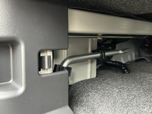 ハイゼットカーゴクルーズターボ　ディスプレイオーディオ　キーフリー保証　新車保証・まごころ保証　１年間・走行距離無制限付き　キーフリーシステム　９インチスマホ連携ディスプレイオーディオ　前席パワーウインドウ　エアコン　オーバーヘッドシェルフ（東京都）の中古車
