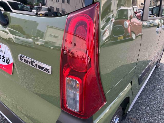 タントファンクロスターボＩＤＬＥレス・全車速追従機能付ＡＣＣ・スマートアシスト・コーナーセンサー・ＬＥＤヘッドランプ・両側パワースライドドア・ミラクルオープンドア・パノラマモニター対応カメラ・ＣＶＴ（千葉県）の中古車