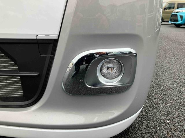 ムーヴキャンバスストライプスGLEDヘッドランプ・フォグランプ・電動パ−キング・シートヒ−タ−・スマ−トアシスト・ホッとカップホルダ−/360°スーパ−UV&IRカットガラス・置き楽ボックス・オートブレ−キホールド付き車(千葉県)の中古車