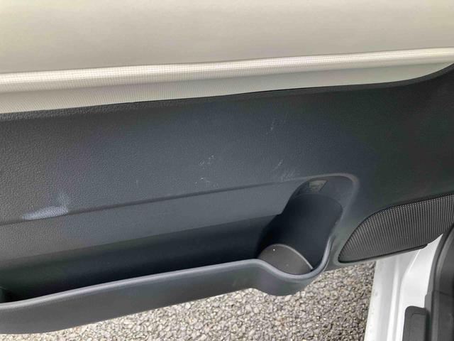 ムーヴキャンバスストライプスGLEDヘッドランプ・フォグランプ・電動パ−キング・シートヒ−タ−・スマ−トアシスト・ホッとカップホルダ−/360°スーパ−UV&IRカットガラス・置き楽ボックス・オートブレ−キホールド付き車(千葉県)の中古車