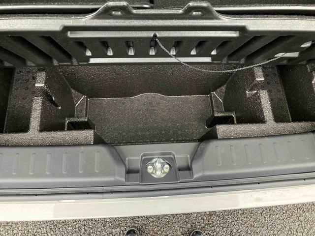 ムーヴキャンバスストライプスGLEDヘッドランプ・フォグランプ・電動パ−キング・シートヒ−タ−・スマ−トアシスト・ホッとカップホルダ−/360°スーパ−UV&IRカットガラス・置き楽ボックス・オートブレ−キホールド付き車(千葉県)の中古車