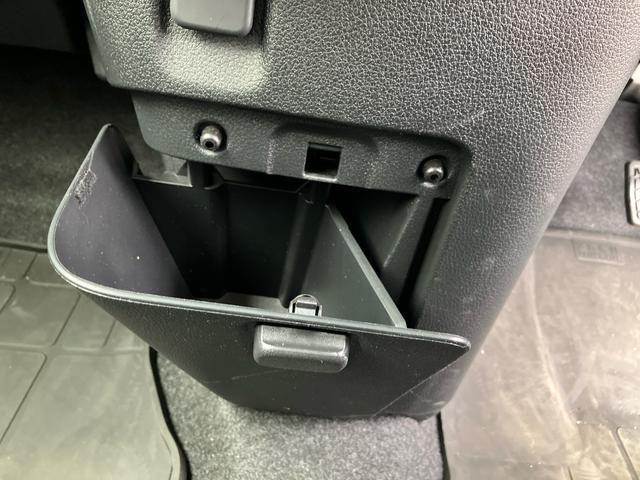 ムーヴキャンバスストライプスGLEDヘッドランプ・フォグランプ・電動パ−キング・シートヒ−タ−・スマ−トアシスト・ホッとカップホルダ−/360°スーパ−UV&IRカットガラス・置き楽ボックス・オートブレ−キホールド付き車(千葉県)の中古車