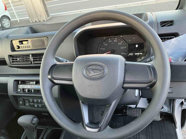ハイゼットトラックスタンダード 農用スペシャルスマートアシスト・コーナーセンサー・CVT・オートライト・オートハイビーム・LED大型荷台作業灯・AM/FMラジオ・4WD・マニュアルエアコン(千葉県)の中古車